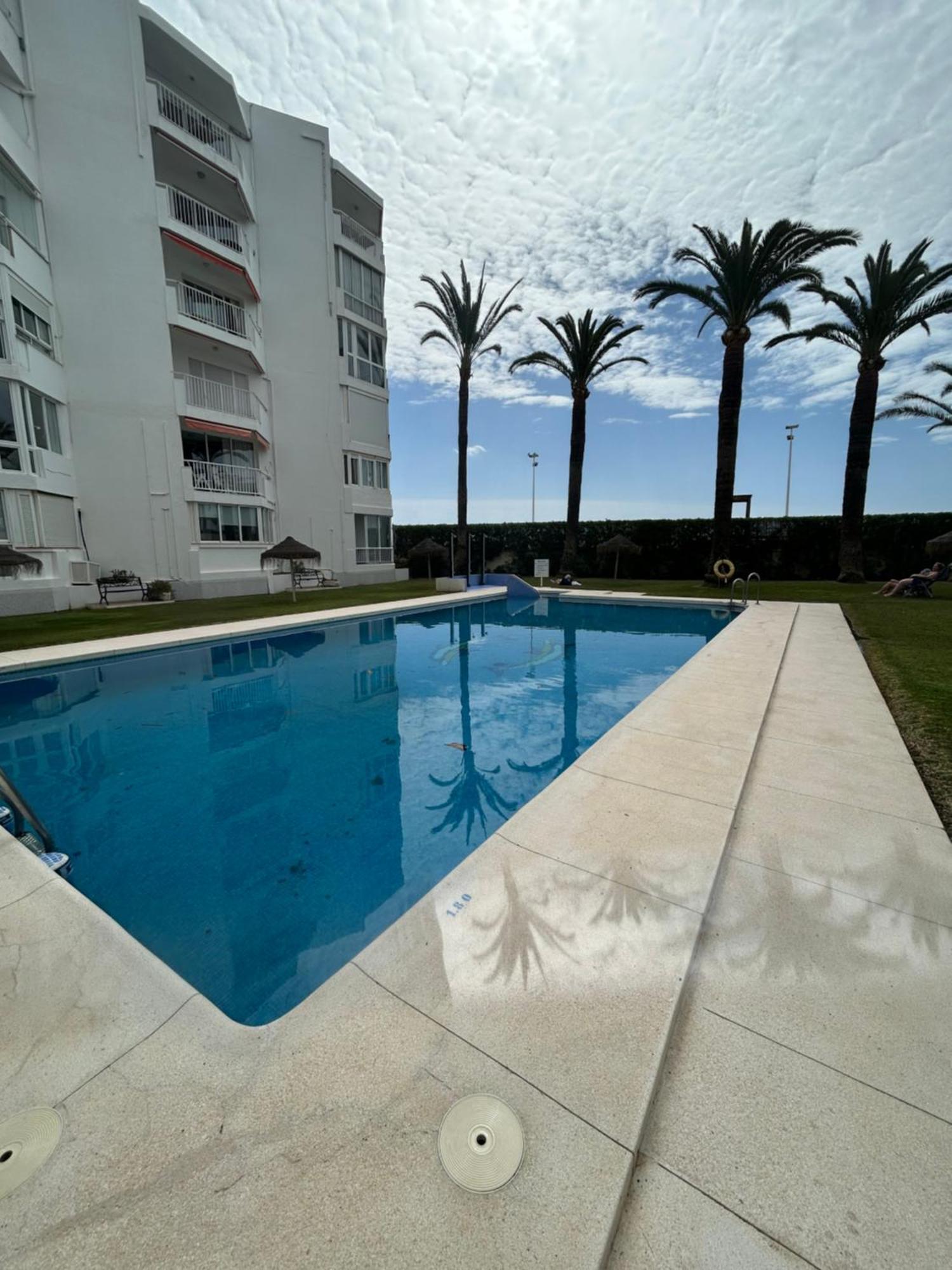 Torresol 411 Apartman Nerja Kültér fotó